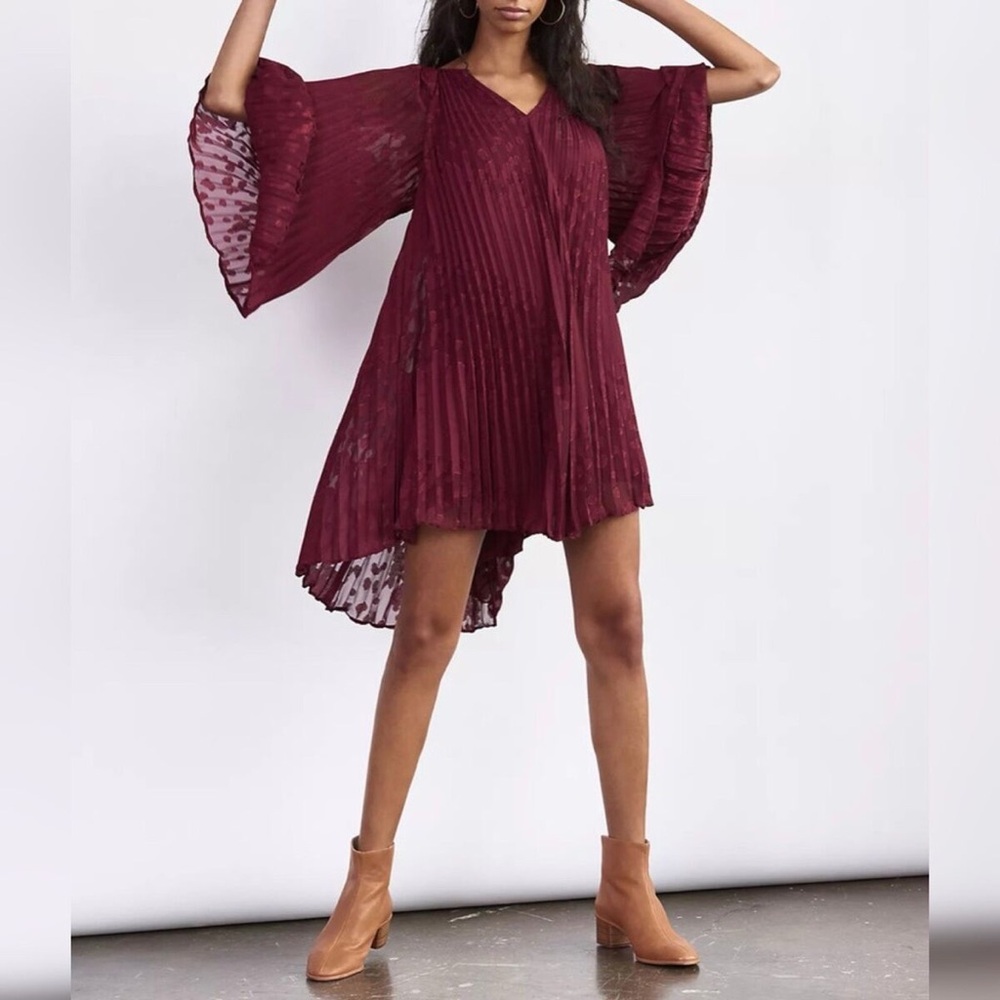 NEW Anthropologie Toulon Bell Sleeve Pleated Dress